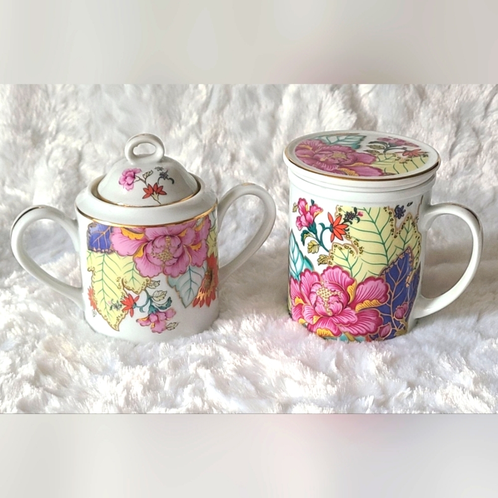 Horchow - Tobacco Leaf Tea Cup With Infuser & Lid and Sugar Bowl With Top Set